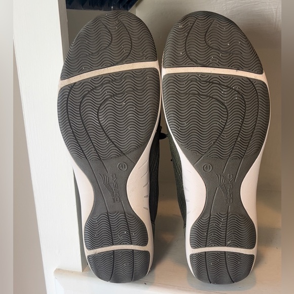 Dansko Women’s Suede/Mesh Hayes Sneaker Size 41 - Picture 11 of 13